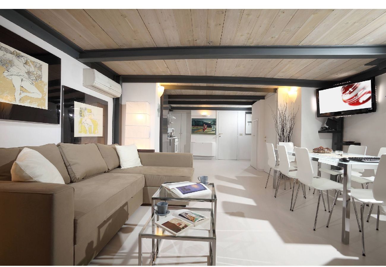 Appartamento a Roma - Manray, affascinante e moderno loft al piano terra.