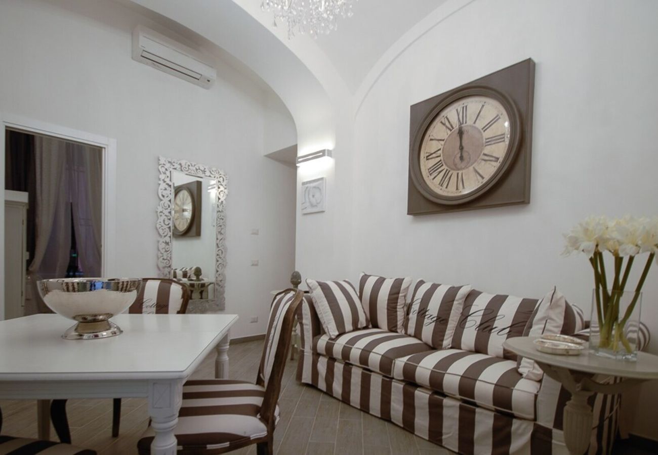 Appartamento a Roma - Colosseo & Fori Imperiali Apartment