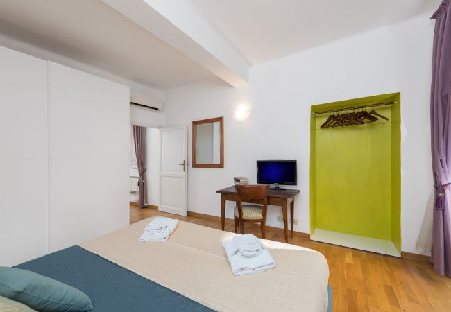 Apartment in Rome - Banchi Nuovi - Castel Sant'Angelo Apartment in Rome - Banchi Nuovi - Castel Sant'Angelo