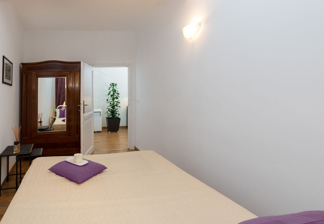 Apartment in Rome - Banchi Nuovi - Castel Sant'Angelo Apartment in Rome - Banchi Nuovi - Castel Sant'Angelo