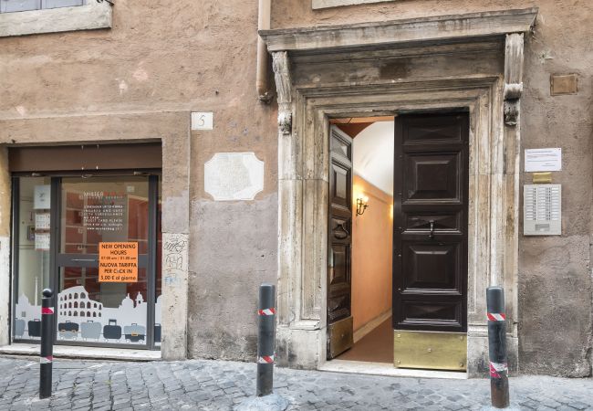 Apartment in Rome -  Diana in Pantheon apartment Apartment in Rome -  Diana in Pantheon apartment