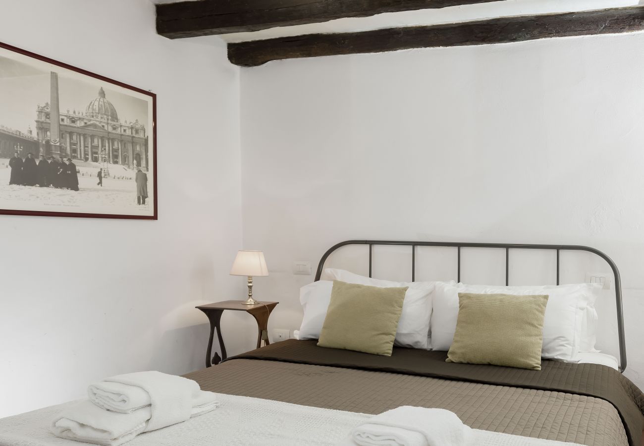 Apartment in Rome -  Diana in Pantheon apartment Apartment in Rome -  Diana in Pantheon apartment