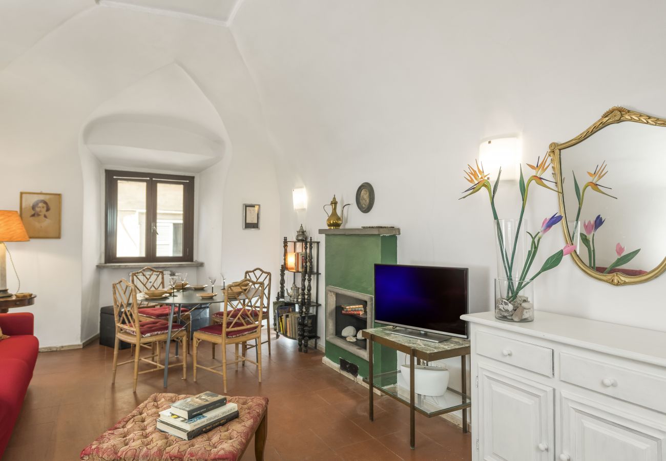 Apartment in Rome -  Diana in Pantheon apartment Apartment in Rome -  Diana in Pantheon apartment