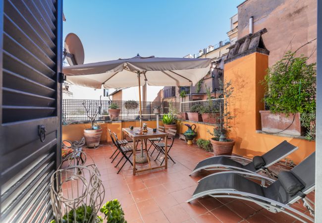  in Roma - Chiara in Pantheon apartment with terrace