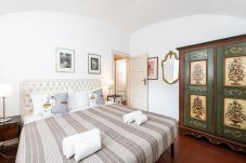Apartment in Rome - Aurora in Pantheon apartment