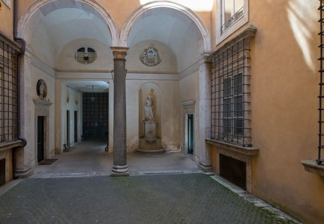 Apartment in Rome - Banchi al Patio - Castel Sant'Angelo Apartment in Rome - Banchi al Patio - Castel Sant'Angelo