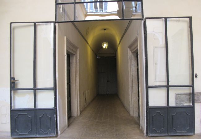 Apartment in Rome - Banchi al Patio - Castel Sant'Angelo Apartment in Rome - Banchi al Patio - Castel Sant'Angelo
