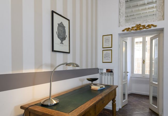 Apartment in Rome - Bernini al Borgo - St. Peter / Vatican Apartment in Rome - Bernini al Borgo - St. Peter / Vatican