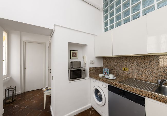 Apartment in Rome - Bernini al Borgo - St. Peter / Vatican Apartment in Rome - Bernini al Borgo - St. Peter / Vatican