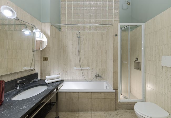 Apartment in Rome - Bernini al Borgo - St. Peter / Vatican Apartment in Rome - Bernini al Borgo - St. Peter / Vatican