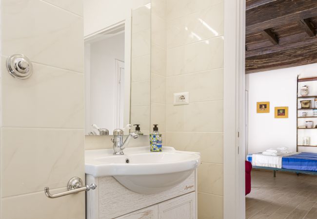 Apartment in Rome - Banchi Prestige - Castel Sant'Angelo Apartment in Rome - Banchi Prestige - Castel Sant'Angelo