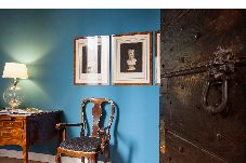 Apartment in Rome - Picasso, large apt. Antiques and charm on  Giulia street