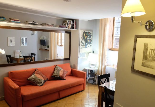 Apartment in Roma - Miró, small loft on Giulia street