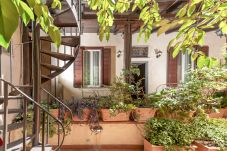 Apartment in Rome - San Francesco Ripa 2 - Fornarina Oasis Cottage