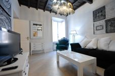 Apartment in Rome - San Francesco Ripa 3 - Trilussa 3BR Group & Family Home