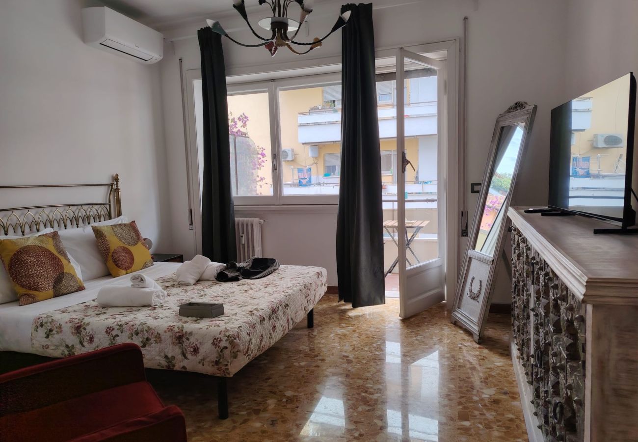 Apartment in Rome - Bernini alle Fornaci - St. Peter / Vatican